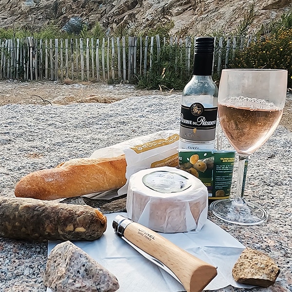 Picknick mit korsischen Spezialitäten