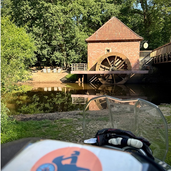 Pause an der Wassermühle