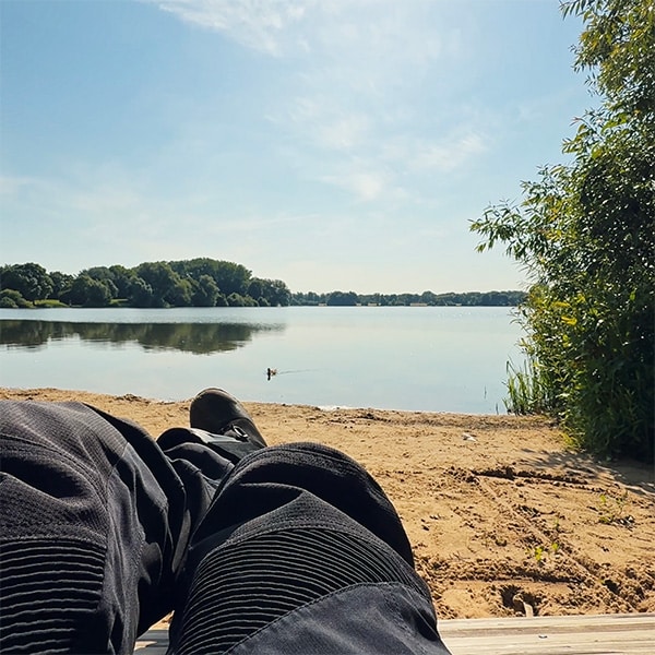 Beine hoch, Seeblick genießen