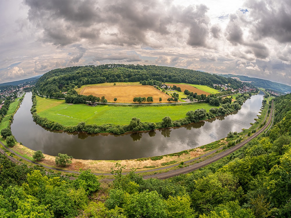 Mehr über den Artikel erfahren Durch das märchenhafte Weserbergland