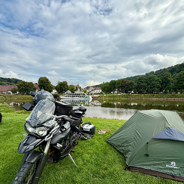 Zelten direkt an der Weser in Hann. Münden